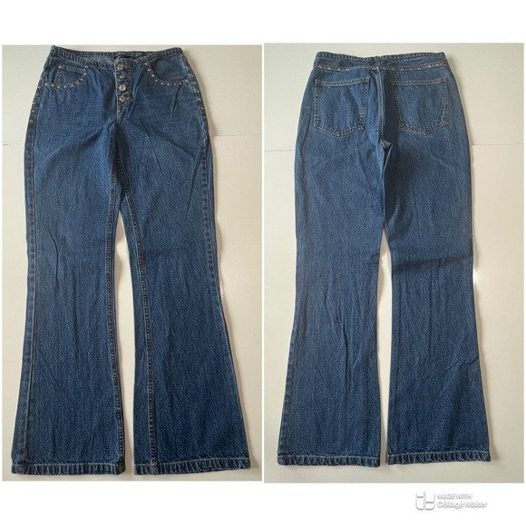 No Boundaries Woman's Y2K Low Rise Flare Jeans‎ Button Fly Studded Denim Size 5 - Picture 1 of 11